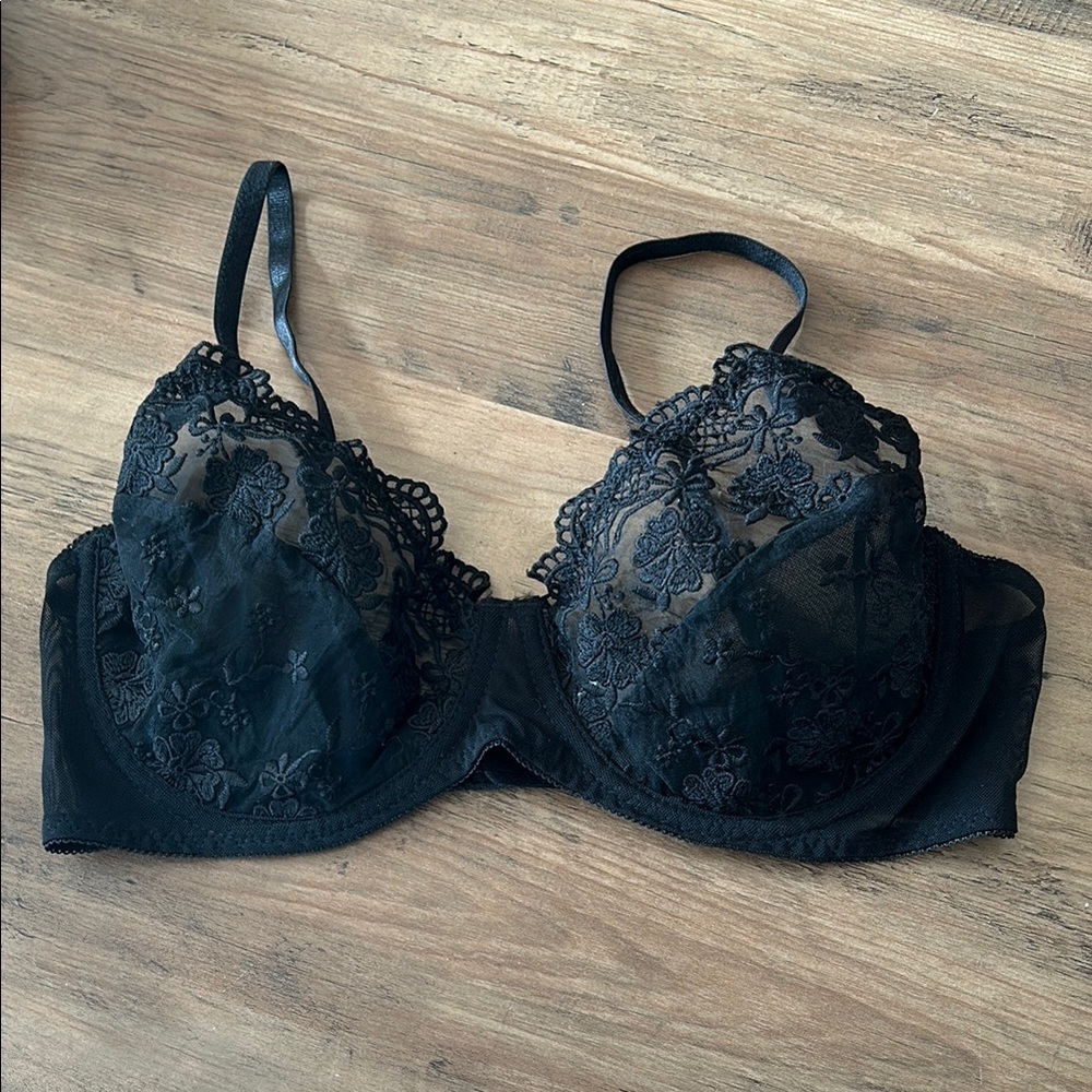 Elegant Black Lace Bra